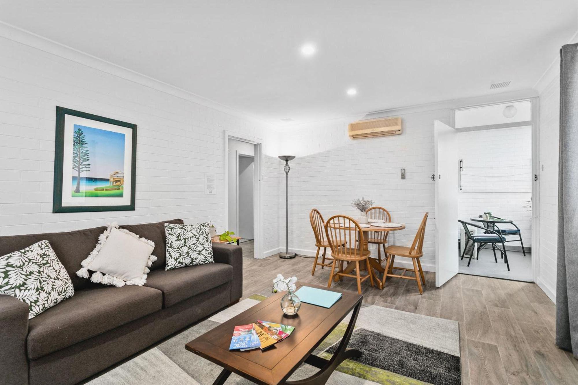 Malibu Apartments - Perth — Photos 2